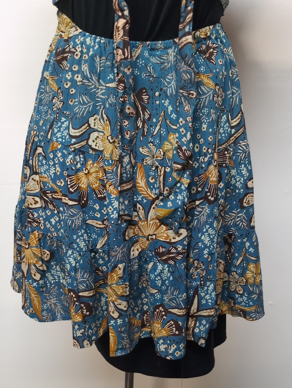 Angie Boho Floral Tie Back Cutout Tiered Mini Dress Teal Yellow, Size L - Picture 10 of 11